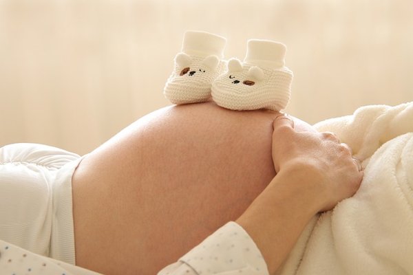 Femme enceinte : Des solutions pour traiter votre hémorroïde